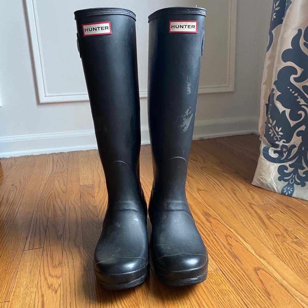 Women’s tall Hunter boots